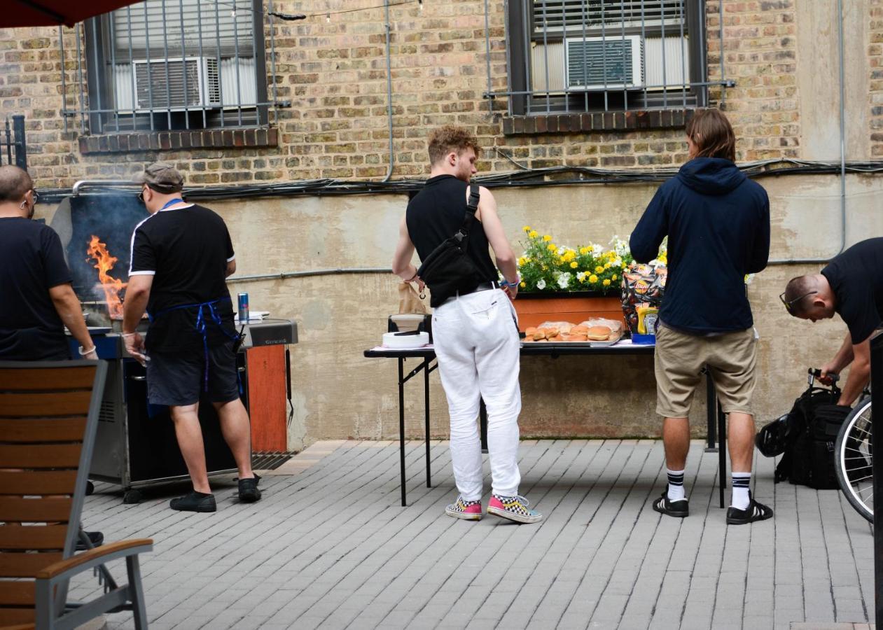 Chicago Getaway Hostel Bagian luar foto