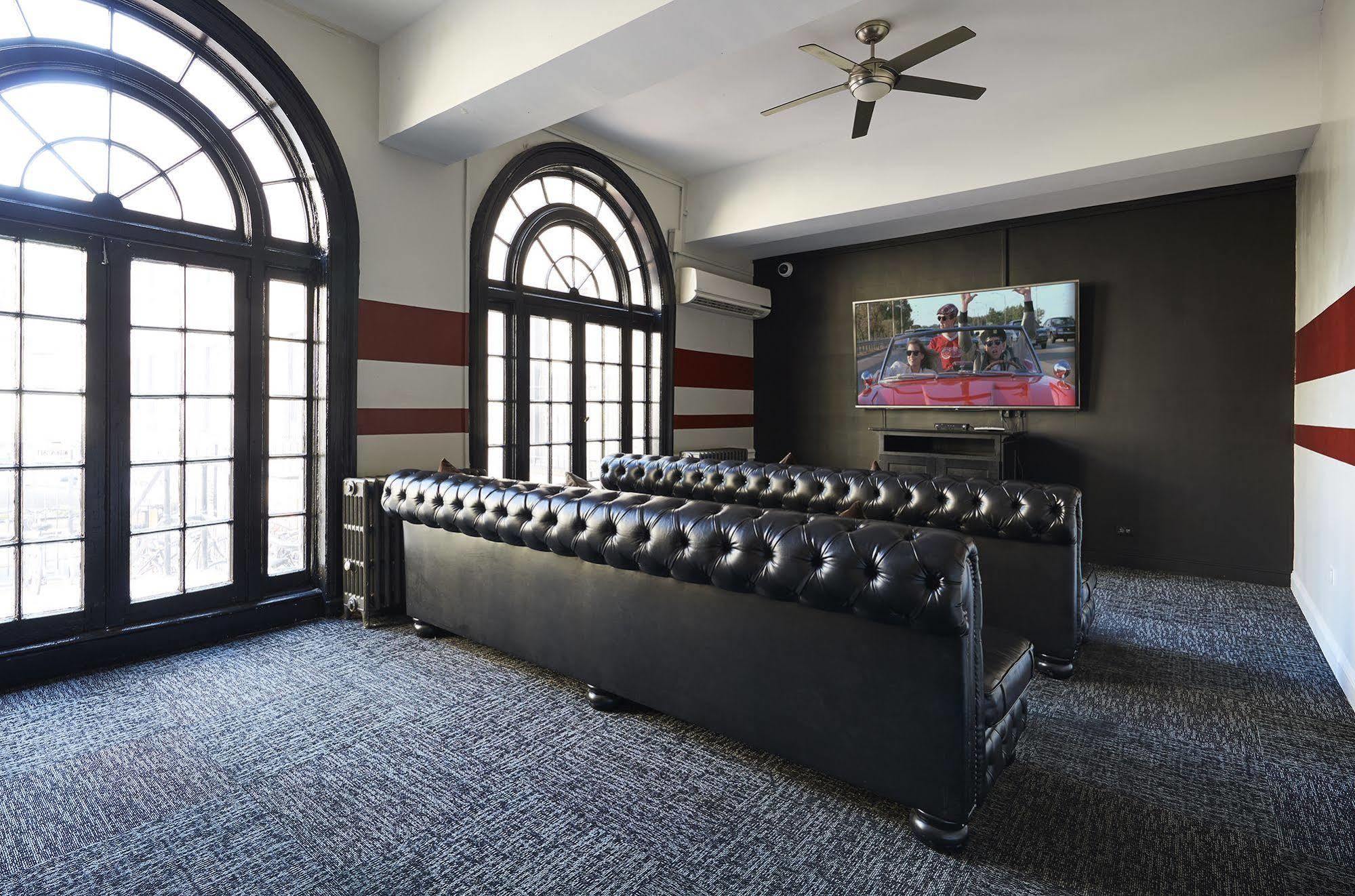 Chicago Getaway Hostel Bagian luar foto